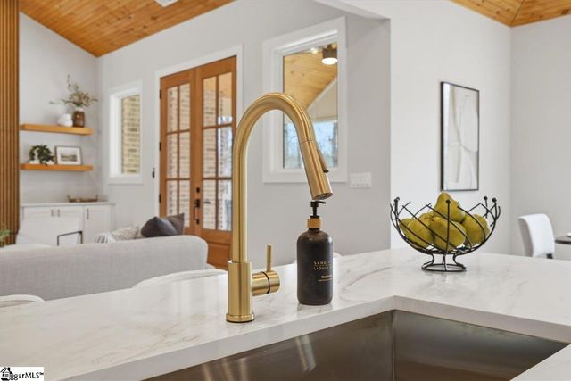 304 Ave Of Oaks, Anderson, SC 29621