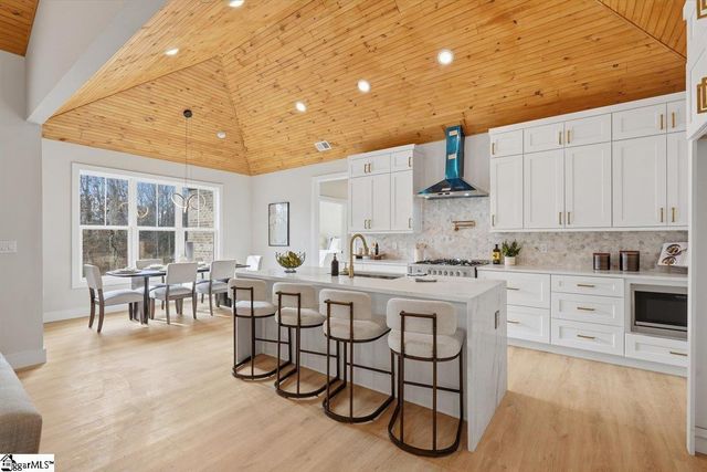 304 Ave Of Oaks, Anderson, SC 29621