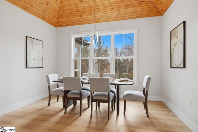 304 Ave Of Oaks, Anderson, SC 29621