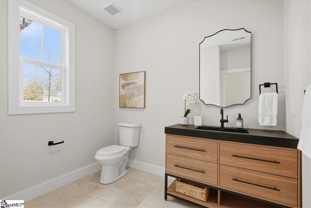 304 Ave Of Oaks, Anderson, SC 29621