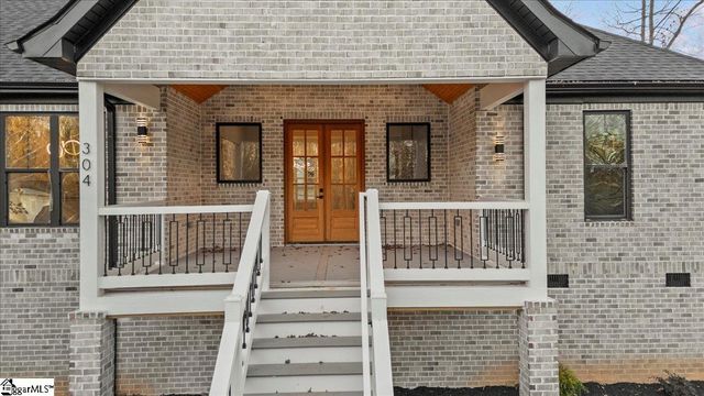 304 Ave Of Oaks, Anderson, SC 29621