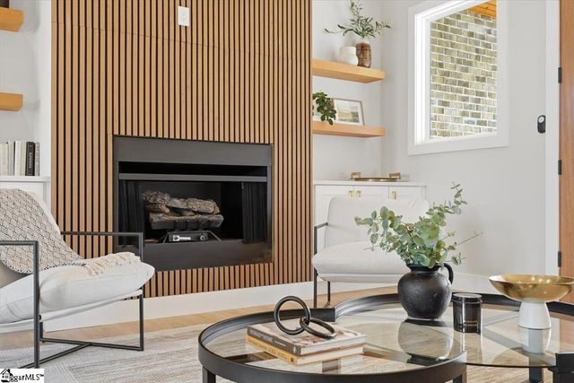 304 Ave Of Oaks, Anderson, SC 29621