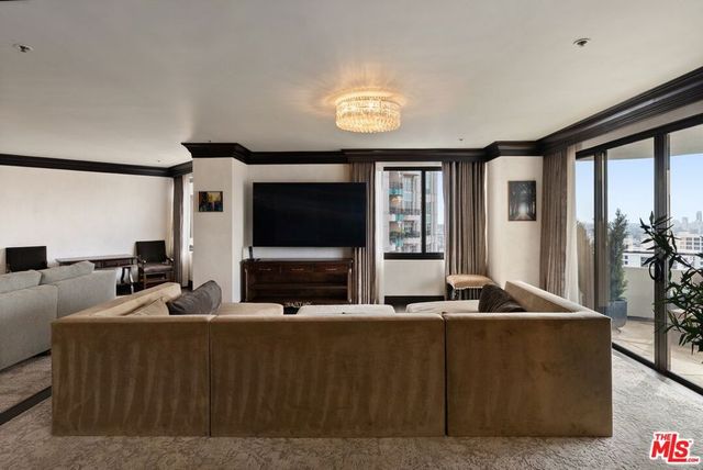 10560 Wilshire Boulevard 2003, Los Angeles, CA 90024