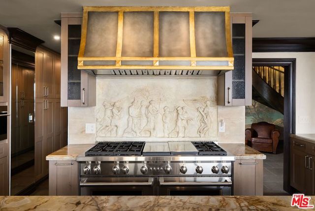 10560 Wilshire Boulevard 2003, Los Angeles, CA 90024