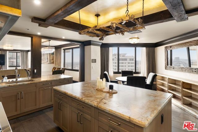 10560 Wilshire Boulevard 2003, Los Angeles, CA 90024