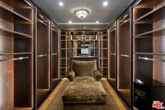 10560 Wilshire Boulevard 2003, Los Angeles, CA 90024