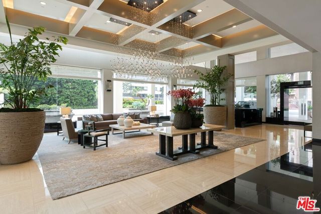 10560 Wilshire Boulevard 2003, Los Angeles, CA 90024