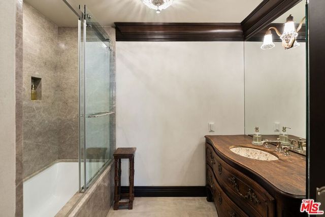 10560 Wilshire Boulevard 2003, Los Angeles, CA 90024