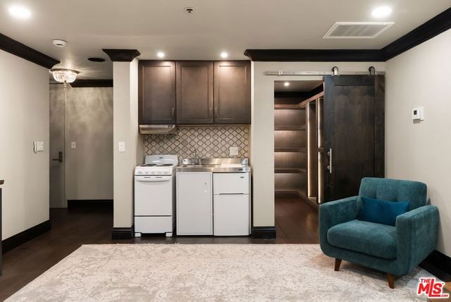 10560 Wilshire Boulevard 2003, Los Angeles, CA 90024