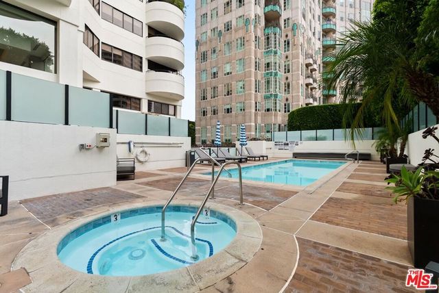 10560 Wilshire Boulevard 2003, Los Angeles, CA 90024