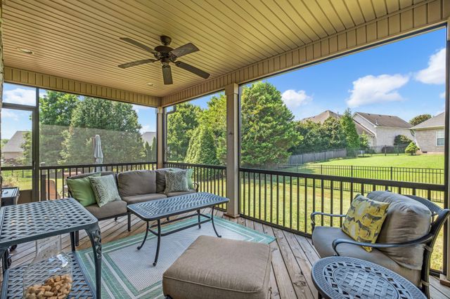 120 Fraser Pl, Hendersonville, TN 37075