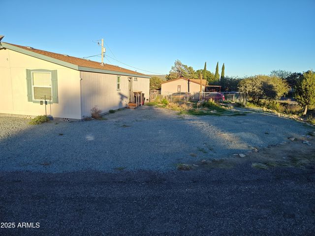 16125 S Apache Drive, Mayer, AZ 86333