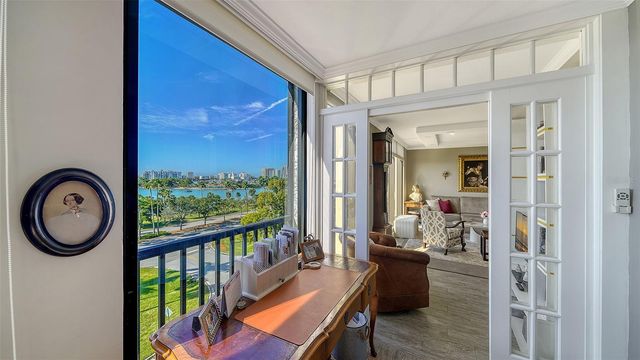 707 S GULFSTREAM AVENUE 505, Sarasota, FL 34236