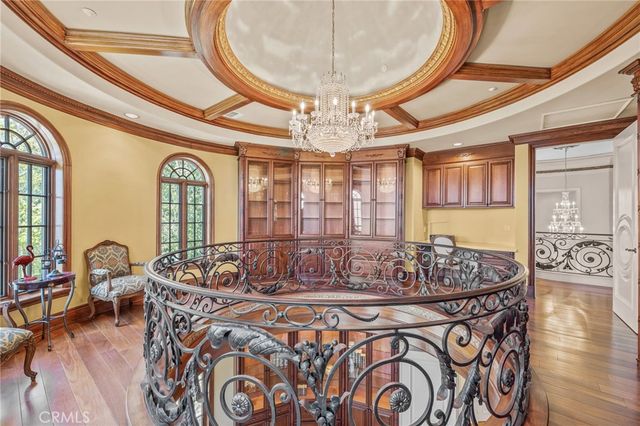 328 N Terrace View Drive, Monrovia, CA 91016