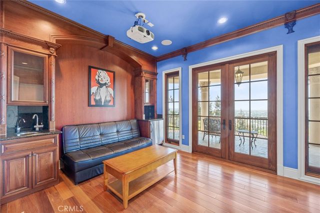 328 N Terrace View Drive, Monrovia, CA 91016