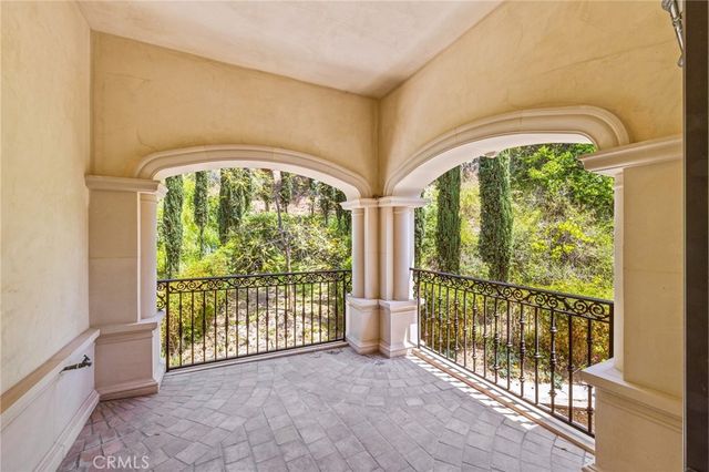 328 N Terrace View Drive, Monrovia, CA 91016