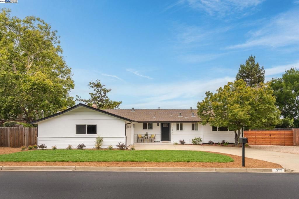 1377 El Camino Dr, Clayton, CA 94517