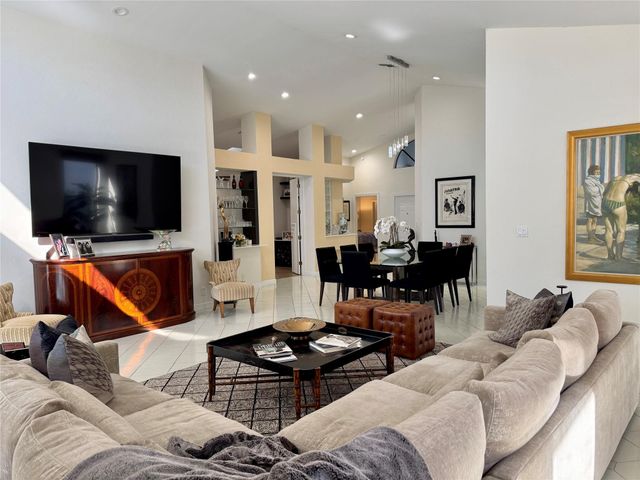 2108 NW 60th Circle, Boca Raton, FL 33496