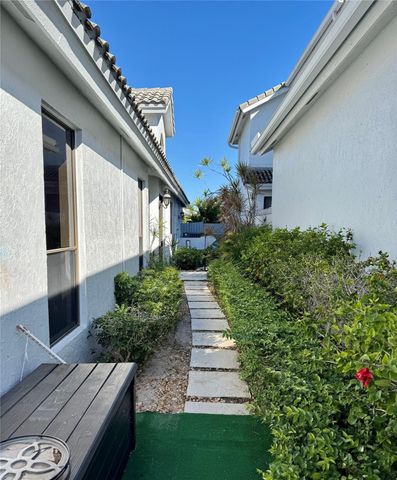 2108 NW 60th Circle, Boca Raton, FL 33496