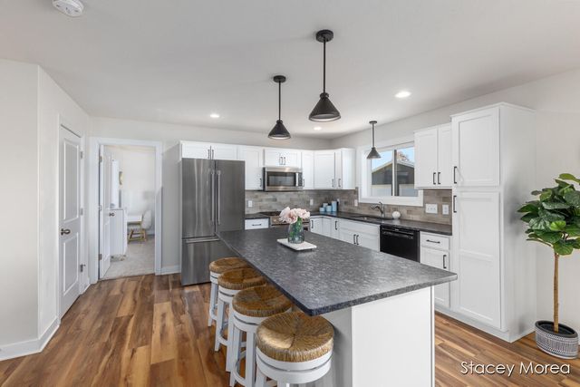 11791 Crystal Ridge Drive Ne, Algoma Twp, MI 49345