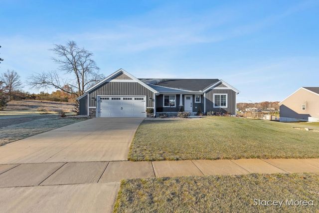 11791 Crystal Ridge Drive Ne, Algoma Twp, MI 49345