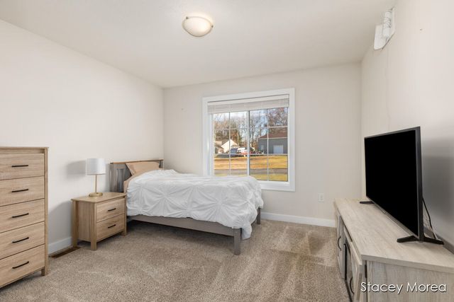 11791 Crystal Ridge Drive Ne, Algoma Twp, MI 49345