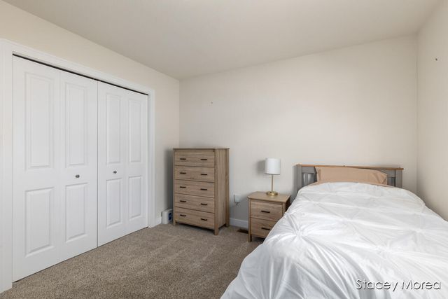 11791 Crystal Ridge Drive Ne, Algoma Twp, MI 49345