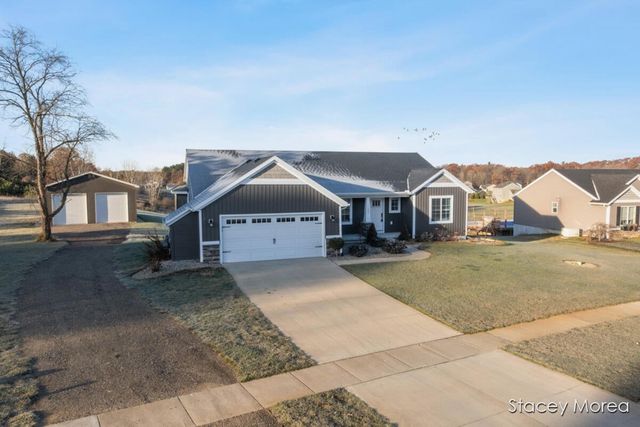 11791 Crystal Ridge Drive Ne, Algoma Twp, MI 49345