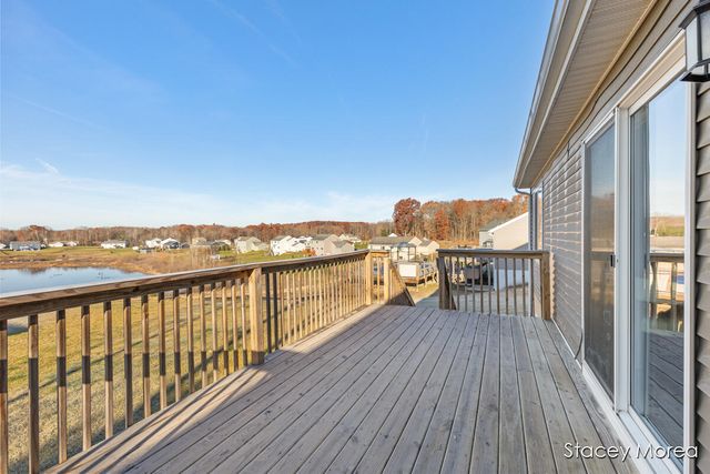 11791 Crystal Ridge Drive Ne, Algoma Twp, MI 49345