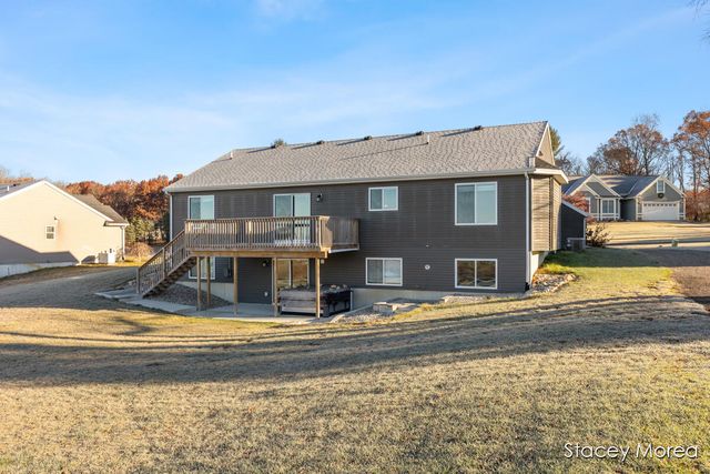 11791 Crystal Ridge Drive Ne, Algoma Twp, MI 49345