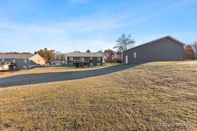 11791 Crystal Ridge Drive Ne, Algoma Twp, MI 49345