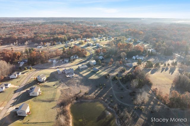 11791 Crystal Ridge Drive Ne, Algoma Twp, MI 49345