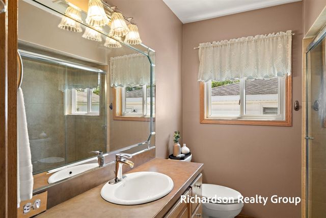 1702 Waverly Avenue, Grand Haven, MI 49417