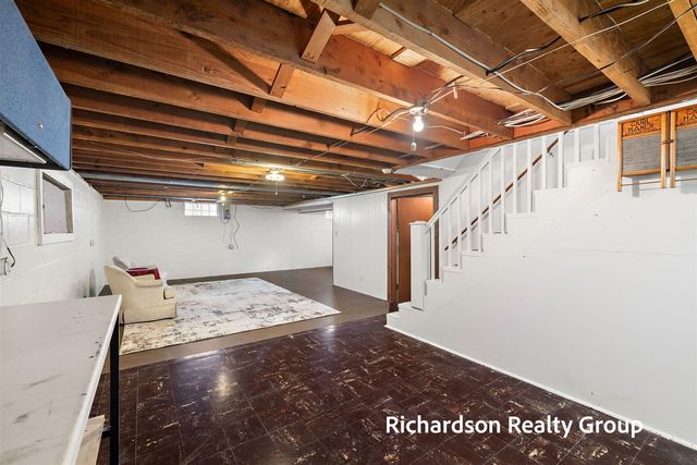 1702 Waverly Avenue, Grand Haven, MI 49417