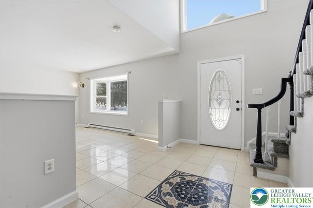 106 Greenleaf Drive, Tobyhanna Twp, PA 18334