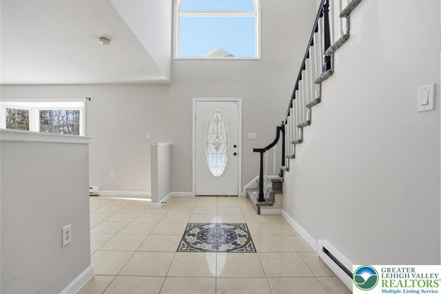 106 Greenleaf Drive, Tobyhanna Twp, PA 18334