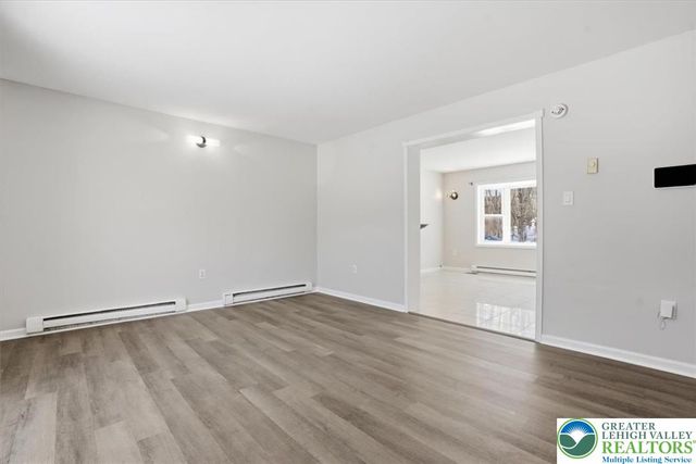 106 Greenleaf Drive, Tobyhanna Twp, PA 18334