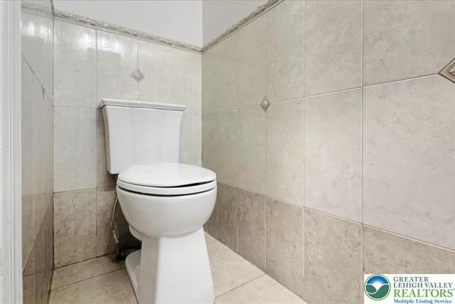 106 Greenleaf Drive, Tobyhanna Twp, PA 18334