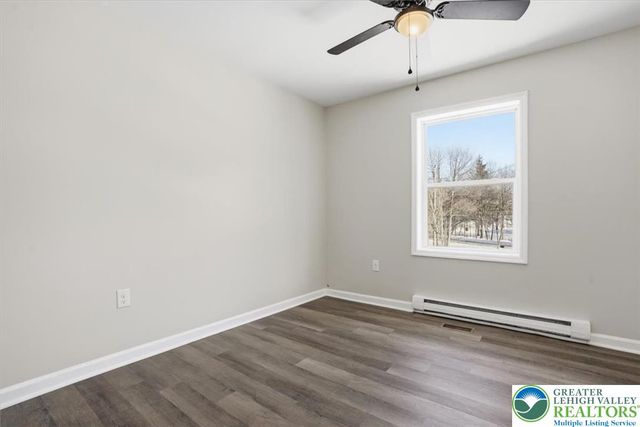 106 Greenleaf Drive, Tobyhanna Twp, PA 18334