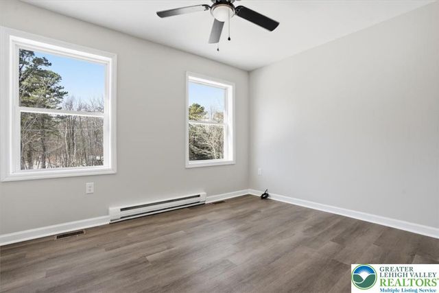 106 Greenleaf Drive, Tobyhanna Twp, PA 18334