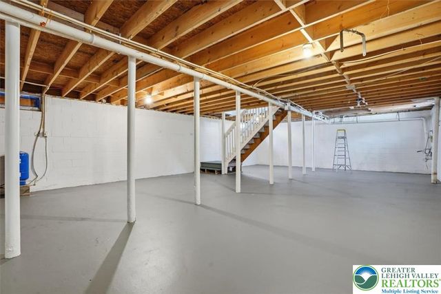 106 Greenleaf Drive, Tobyhanna Twp, PA 18334