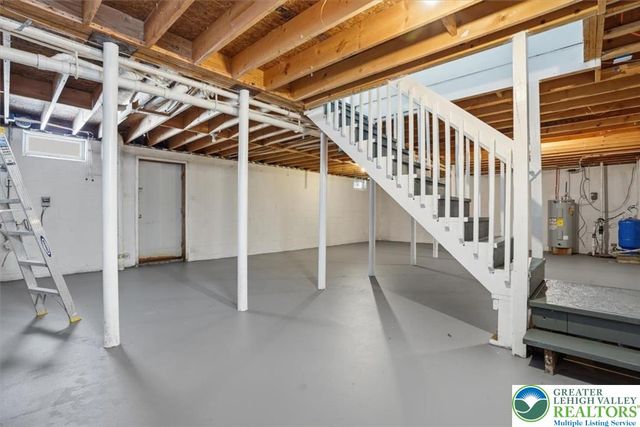 106 Greenleaf Drive, Tobyhanna Twp, PA 18334