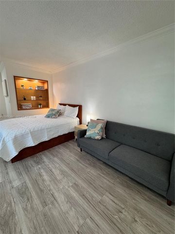 740 11th St 3A, Miami Beach, FL 33139