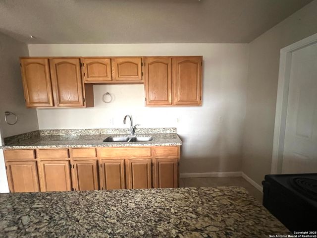 6214 Slate Valley, San Antonio, TX 78242