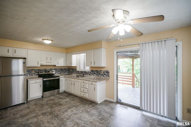 2705 W MILLBROOK Court, Peoria, IL 61615