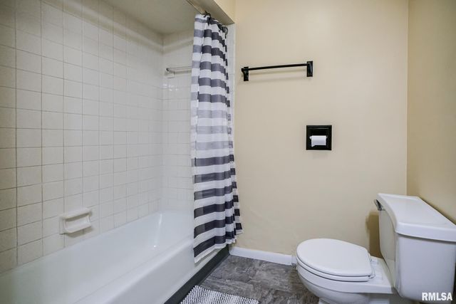 2705 W MILLBROOK Court, Peoria, IL 61615