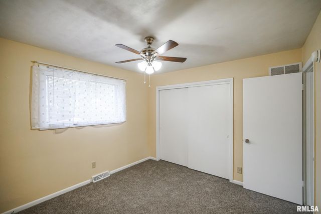 2705 W MILLBROOK Court, Peoria, IL 61615