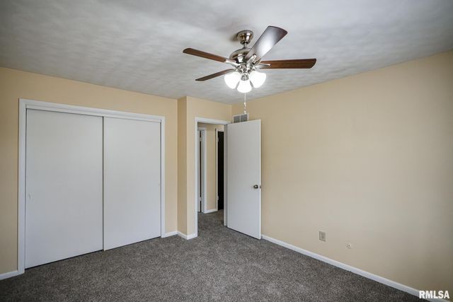 2705 W MILLBROOK Court, Peoria, IL 61615