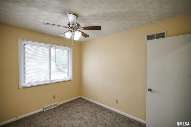 2705 W MILLBROOK Court, Peoria, IL 61615