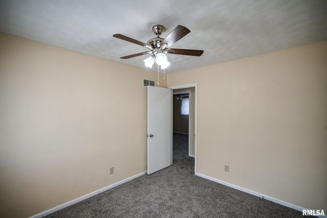 2705 W MILLBROOK Court, Peoria, IL 61615